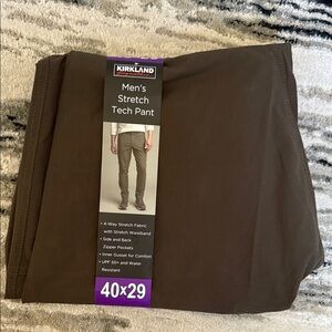Kirkland Signature Men’s Stretch Tech Pants Olive Green 40x29 New